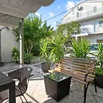 Regina Apartment *
